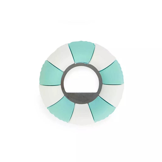 Détail du décapsuleur flottant turquoise, design original Balvi