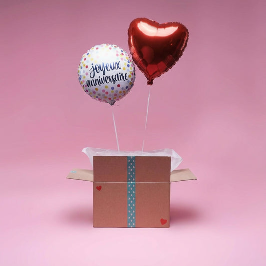 Box ballon anniversaire hélium "Joyeux anniversaire" et ballon cœur rouge - Lune De Coeur