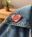 Broche Girl Power en forme de cœur rose et rouge, style tendance et féministe
