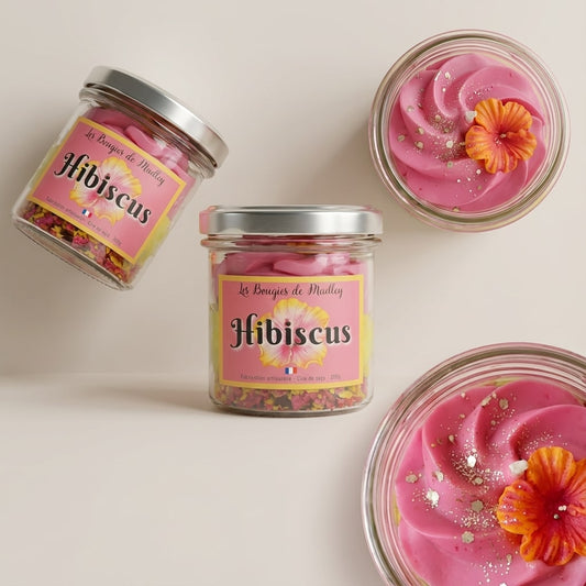 Bougie Hibiscus gourmande 100g avec décorations florales