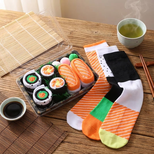 Coffret de chaussettes sushi présenté en boîte bento