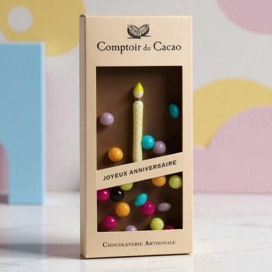 Détails de la tablette “Joyeux Anniversaire” – Décors colorés en chocolat au lait