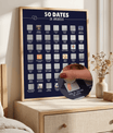 Affiche à gratter 50 dates en amoureux bleu marine, cadeau couple original
